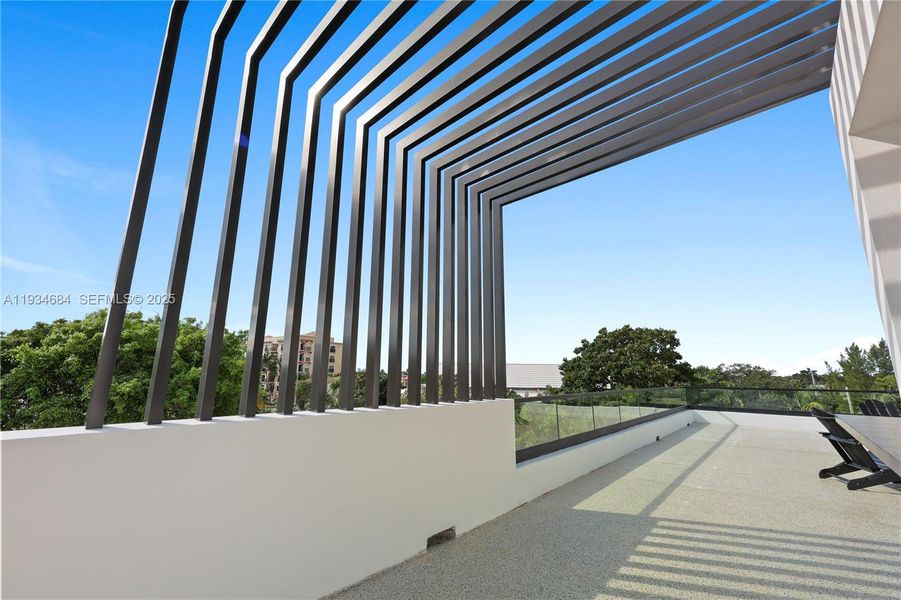 Exterior details and patio area of a home in , Fort Lauderdale (Image 15).