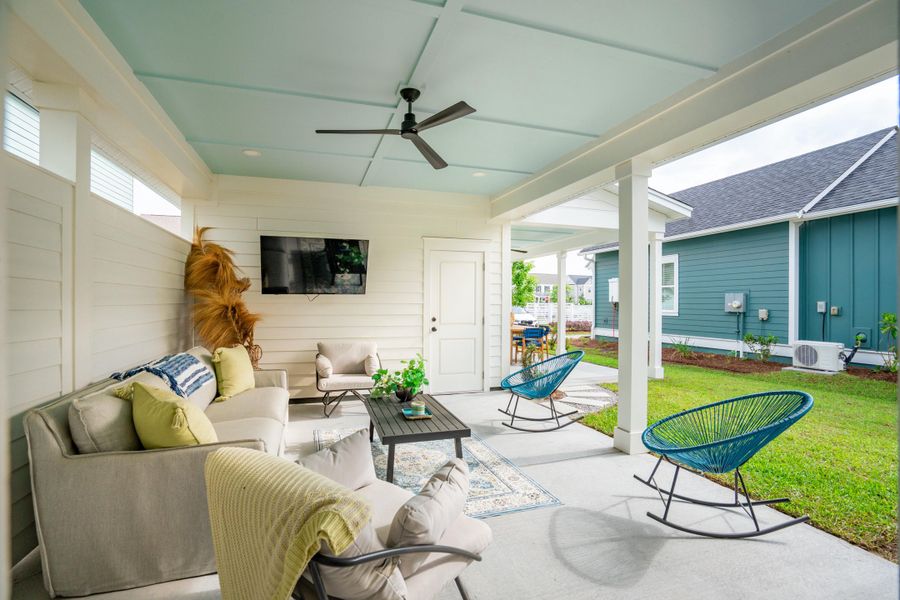 Exterior details and patio area of a home in , Summerville (Image 26).