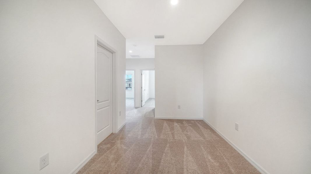 Spacious, unfurnished interior of a new home in Palm Grove, Lakewood Ranch (Image 27). Spacious, unfurnished interior of a new home in Palm Grove, Lakewood Ranch (Image 27).