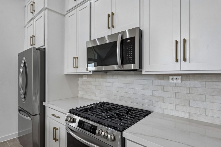 Furnished interior view inside a new home in Jubilee 45', 70', Hockley (Image 38).