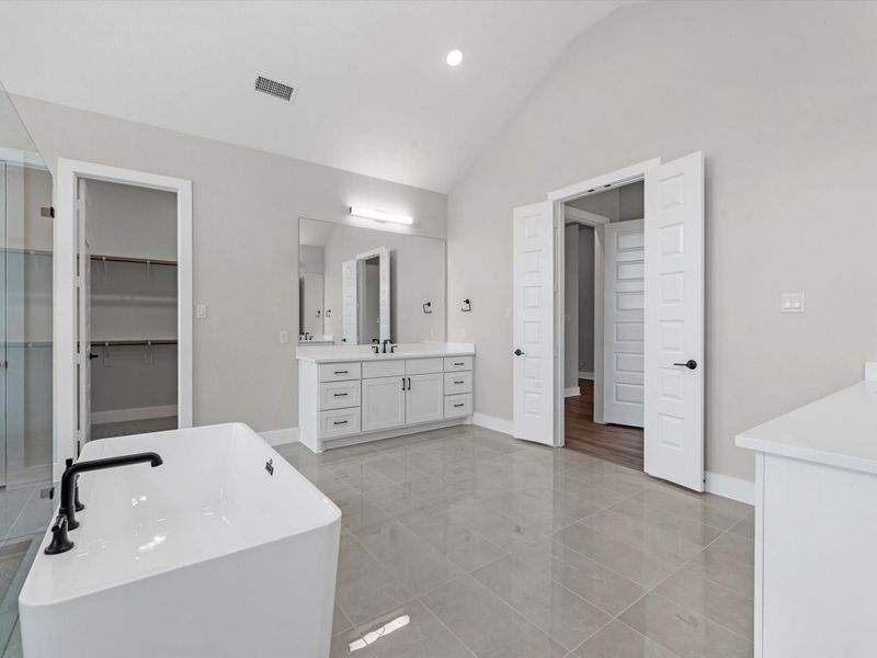 Furnished interior view inside a new home in , Fulshear (Image 10).