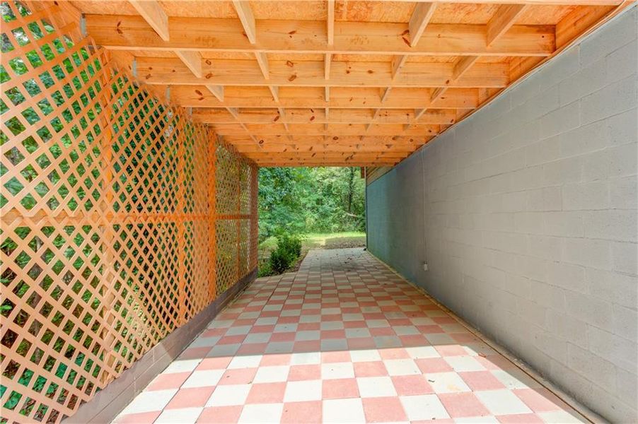 Exterior details and patio area of a home in , Gainesville (Image 2).