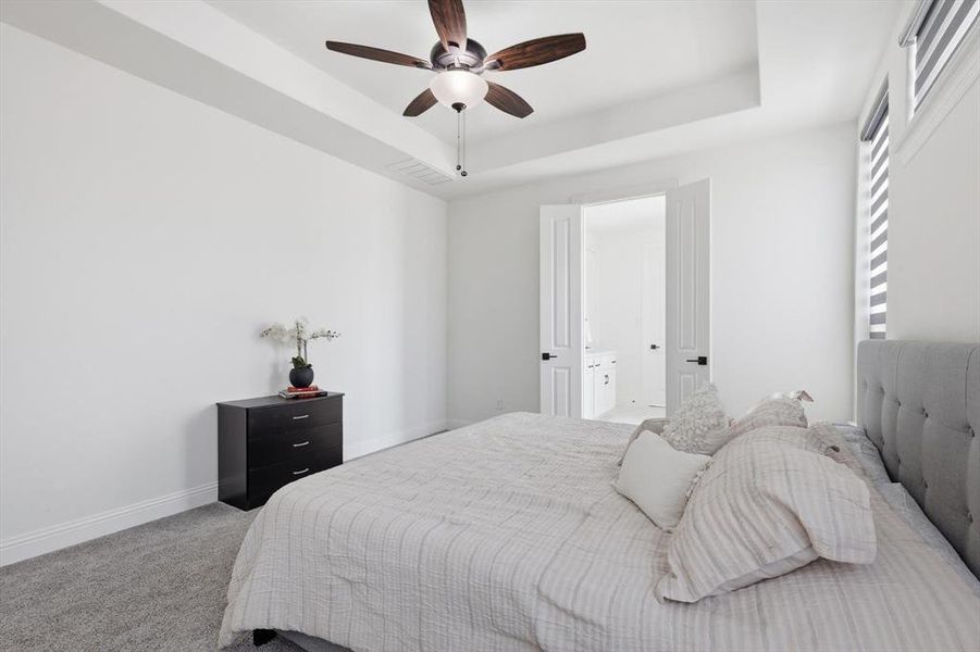 Furnished interior view inside a new home in , Northlake (Image 11).