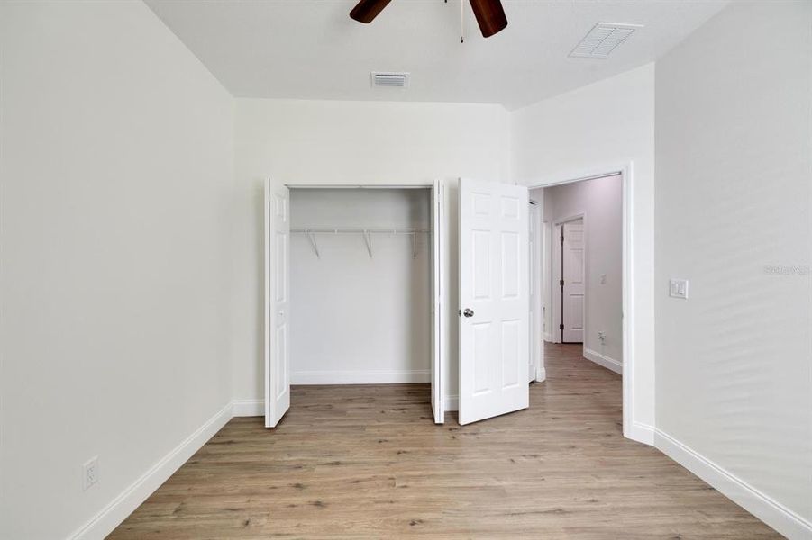 Spacious, unfurnished interior of a new home in , Tampa (Image 23).