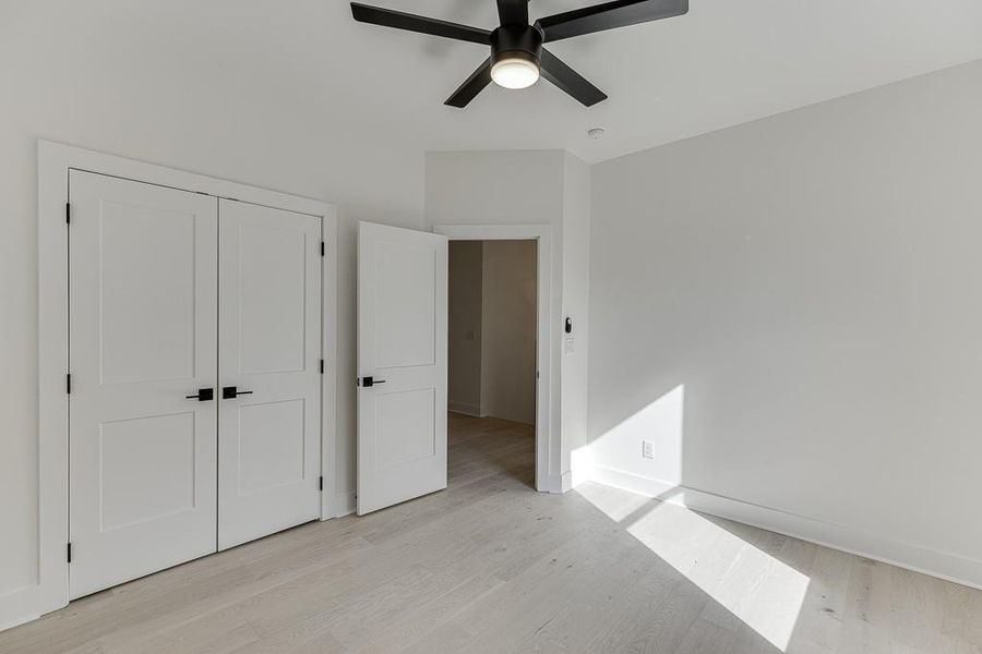 Spacious, unfurnished interior of a new home in , Flowery Branch (Image 43).