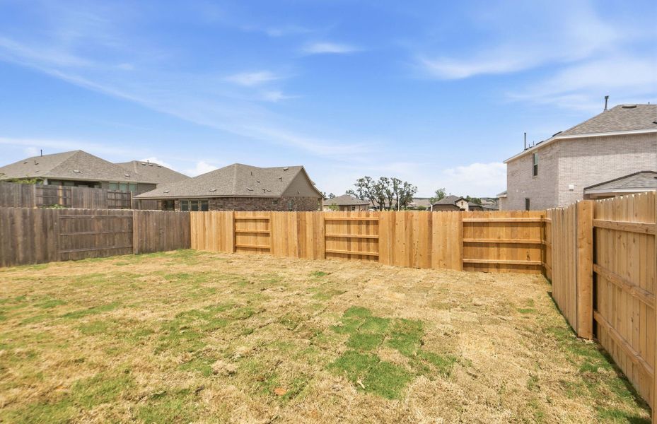 Exterior details and patio area of a home in La Cima, San Marcos (Image 22).