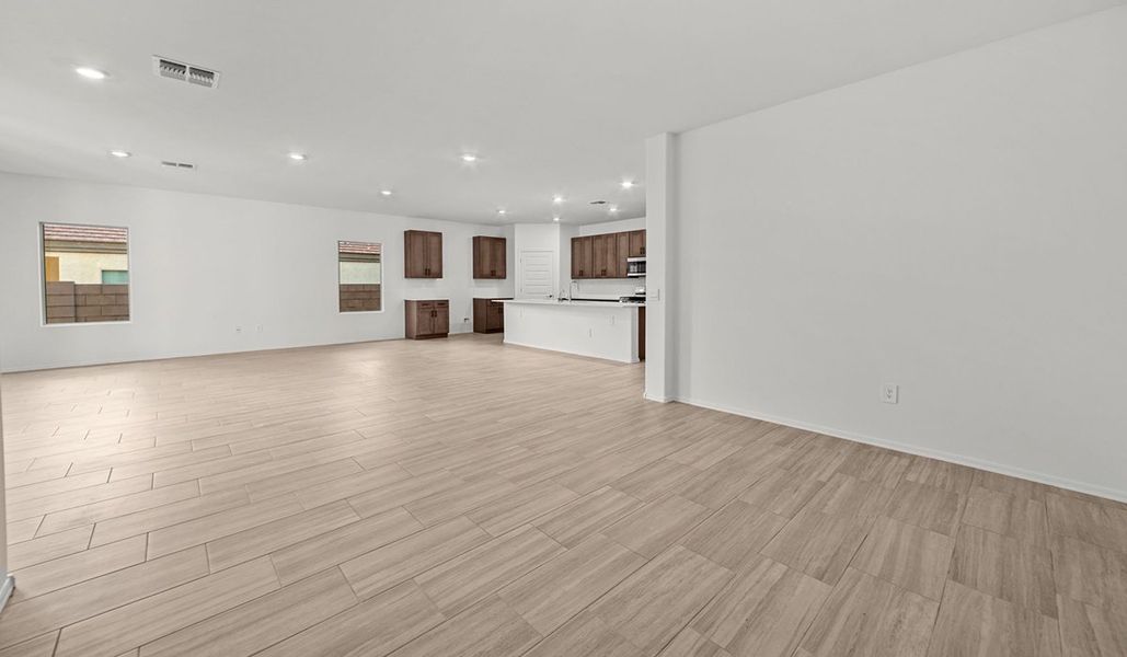 Spacious, unfurnished interior of a new home in Sycamore Vista, Vail (Image 22). Spacious, unfurnished interior of a new home in Sycamore Vista, Vail (Image 22).