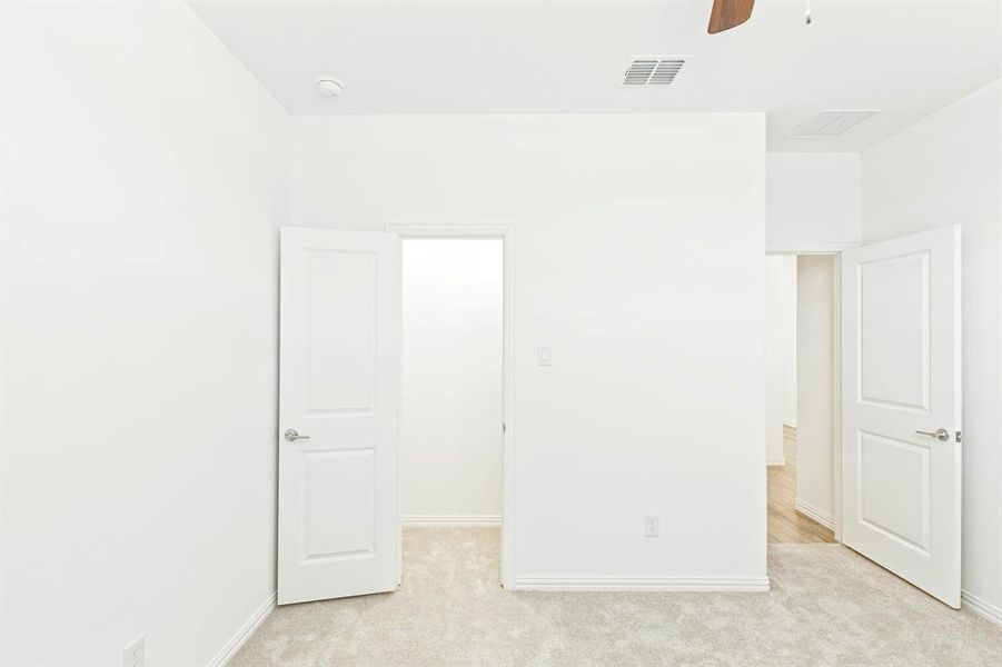 Spacious, unfurnished interior of a new home in Preserve at Honey Creek, McKinney (Image 26).