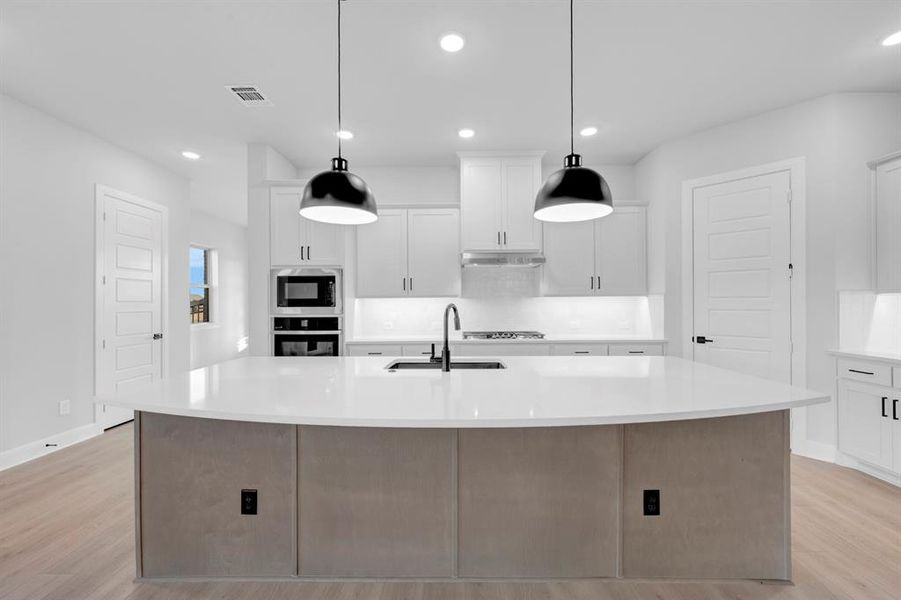 Furnished interior view inside a new home in Elements at Viridian - Traditional Series, Arlington (Image 10).