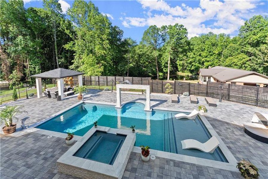 Community amenities in , Lawrenceville (Image 123).