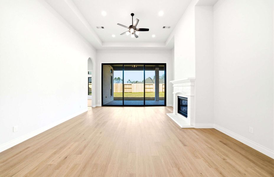 Spacious, unfurnished interior of a new home in The Highlands 55′, Porter (Image 38).