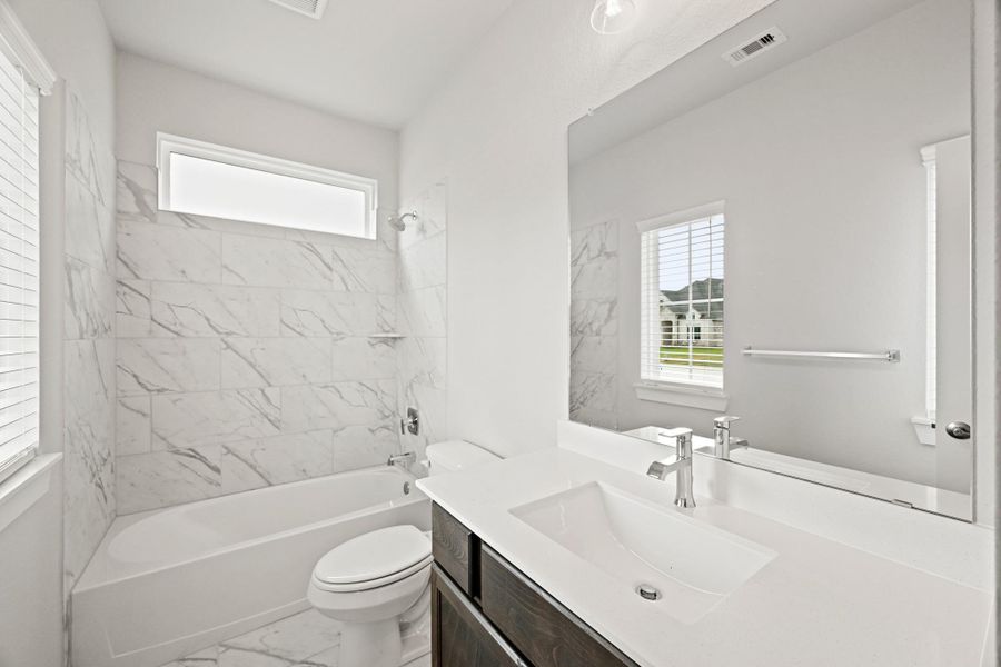 Furnished interior view inside a new home in Barton Creek Ranch, Conroe (Image 5). Furnished interior view inside a new home in Barton Creek Ranch, Conroe (Image 5).