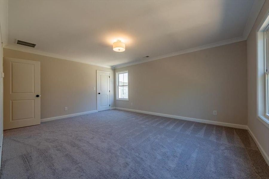 Spacious, unfurnished interior of a new home in Cherokee Township, Acworth (Image 22).