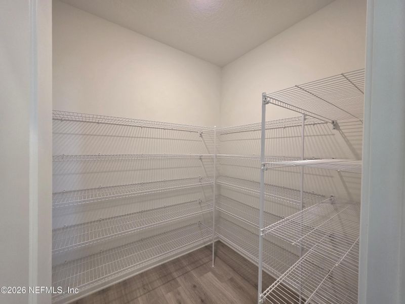 Spacious, unfurnished interior of a new home in Hyland Trail, Green Cove Springs (Image 15).