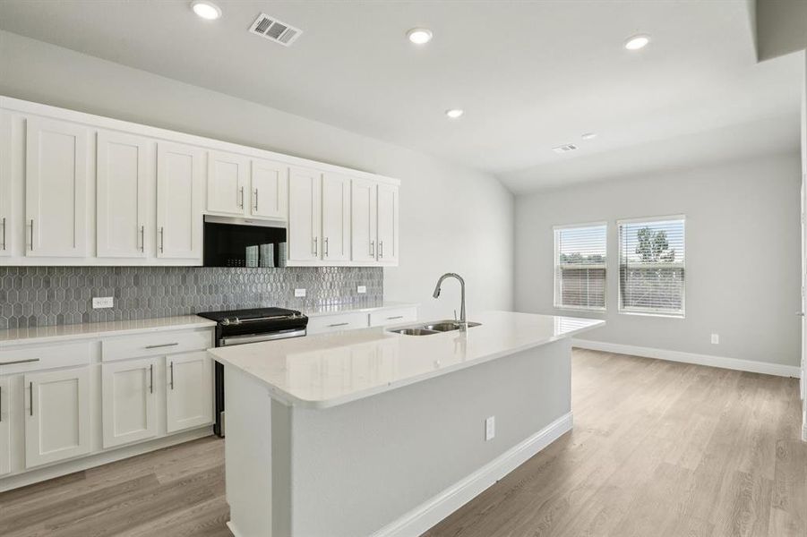 Photo is not of the actual home, but is an inspirational photo of builder’s model home and may depict options, furnishings, and/or decorator features that are not included. Photo is not of the actual home, but is an inspirational photo of builder’s model home and may depict options, furnishings, and/or decorator features that are not included.