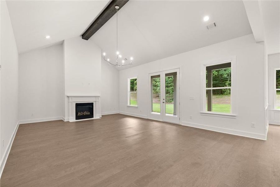 Spacious, unfurnished interior of a new home in , Gainesville (Image 36).