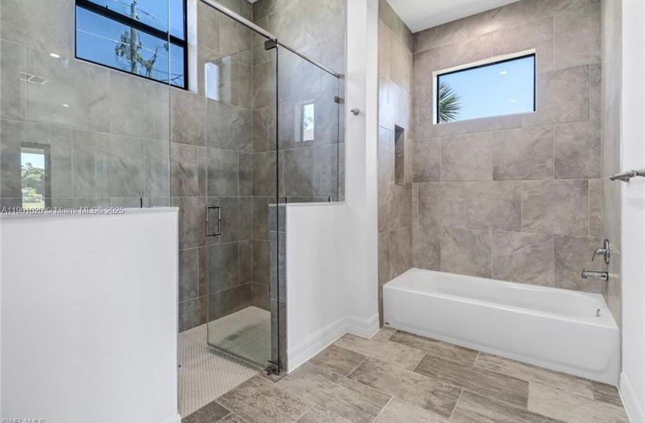 Furnished interior view inside a new home in , Lehigh Acres (Image 9).