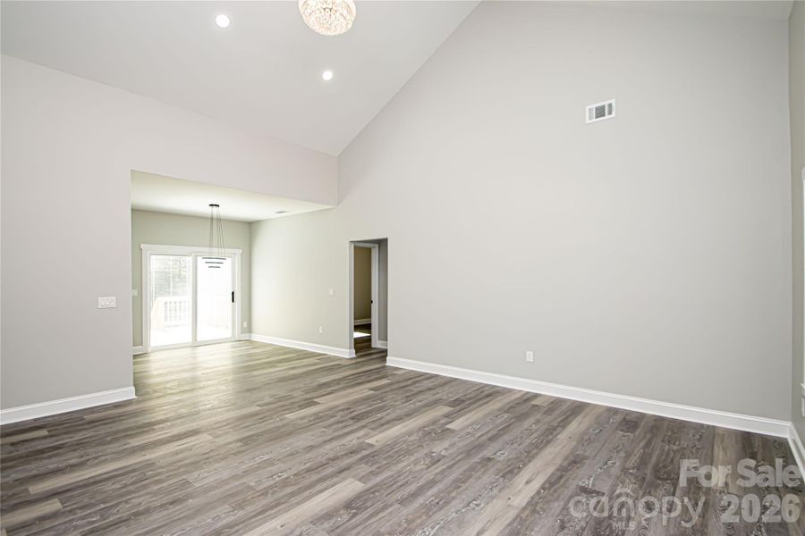 Spacious, unfurnished interior of a new home in , Chester (Image 38).