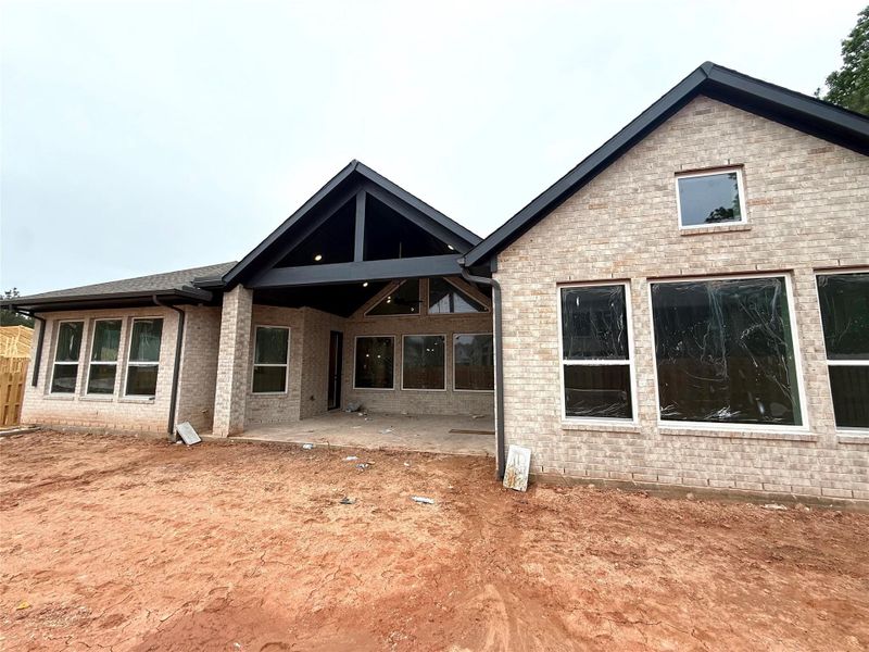 Huge covered Outdoor Living area, and spacious rear yard that will be fully sodded! Huge covered Outdoor Living area, and spacious rear yard that will be fully sodded!