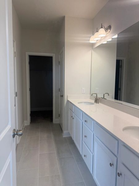 Furnished interior view inside a new home in Cades Bluff, Lebanon (Image 8).