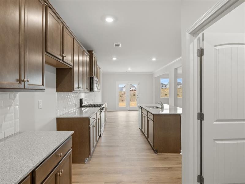 Furnished interior view inside a new home in Lost Creek, Dallas (Image 11).