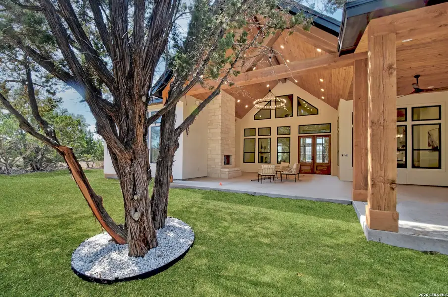 Exterior details and patio area of a home in , Bandera (Image 3).
