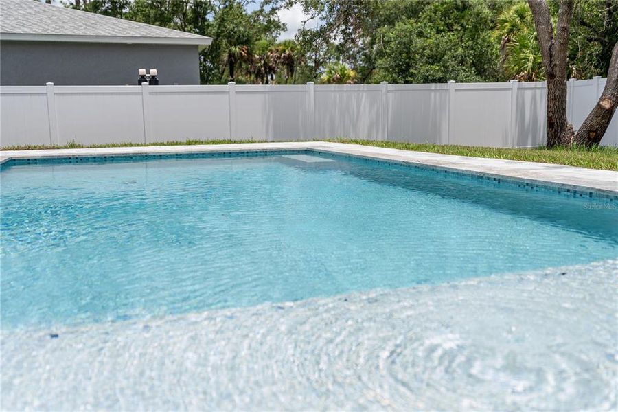 Exterior details and patio area of a home in , Port Charlotte (Image 3).