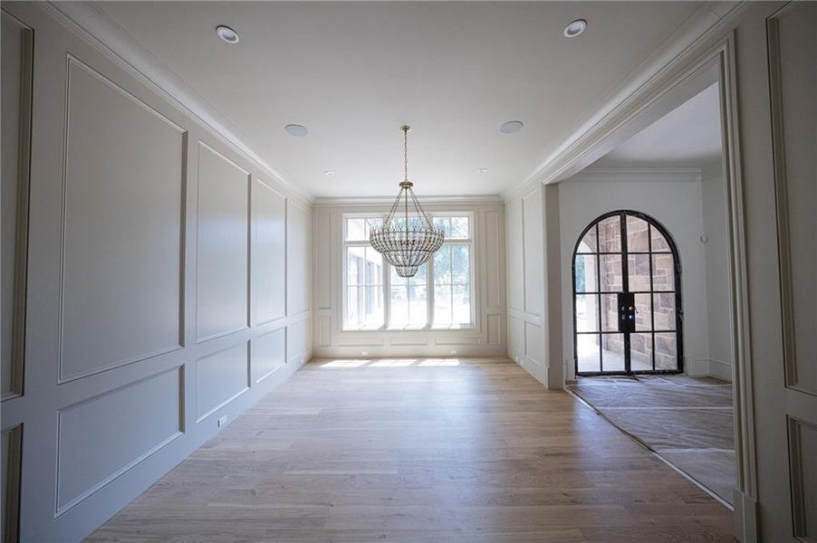 Spacious, unfurnished interior of a new home in Blue Heron Walk, Atlanta (Image 7).