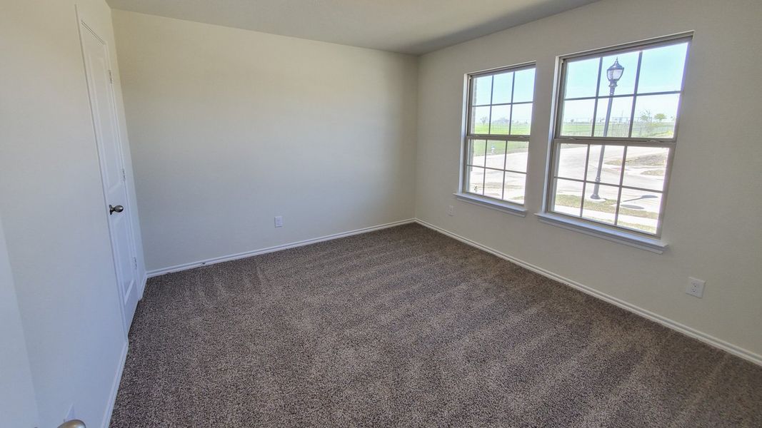 Representative unfurnished interior of a home built from the X40S Seabrook by D.R. Horton in Valor Farms, Royse City (Image 7).