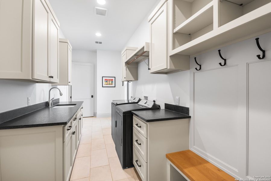 Furnished interior view inside a new home in , Boerne (Image 4).