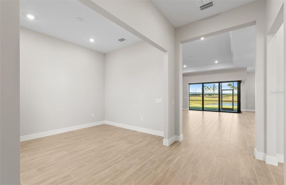 Spacious, unfurnished interior of a new home in Del Webb Catalina, Lakewood Ranch (Image 37).