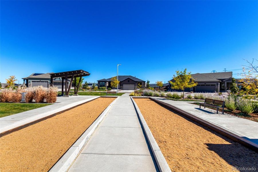 Community amenities in , Littleton (Image 27).