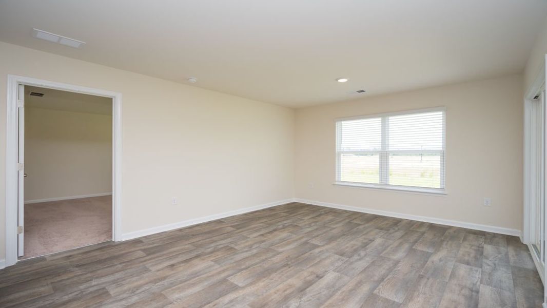 Representative unfurnished interior of a home built from the ARIA by D.R. Horton in Jordanville Farms, Galivants Ferry (Image 23).