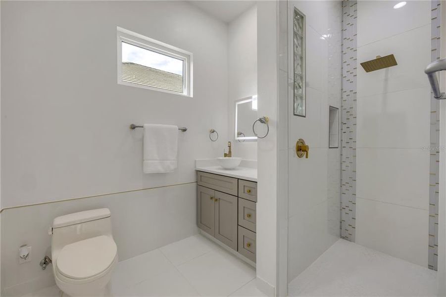 Furnished interior view inside a new home in , Palm Coast (Image 14).