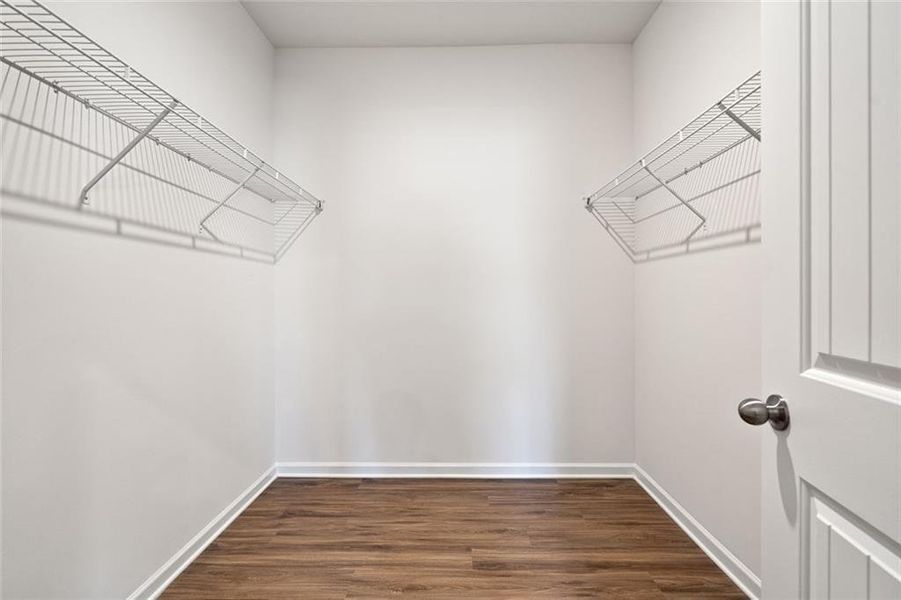 Spacious, unfurnished interior of a new home in Evergreen at Lakeside, Temple (Image 19).