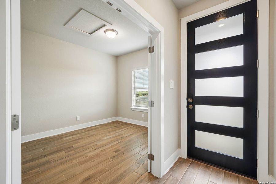 Spacious, unfurnished interior of a new home in Stetson Ridge, Marion (Image 30).