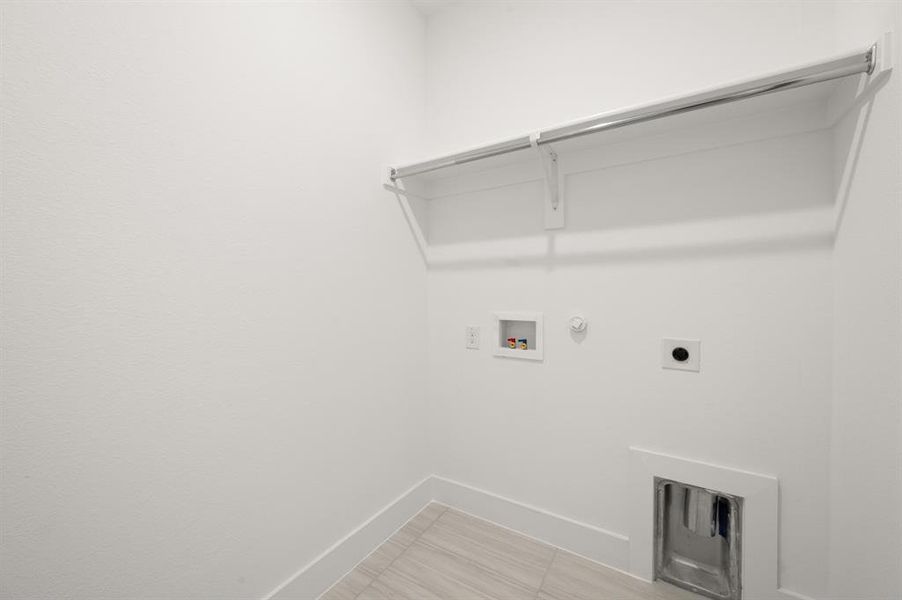 17141 Oxborough- Utiltiy-1 17141 Oxborough- Utiltiy-1
