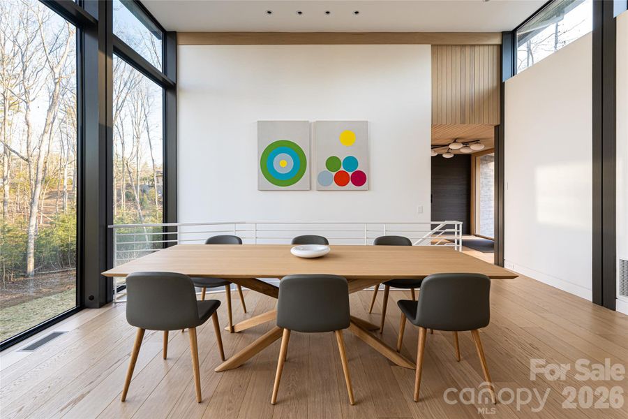 Community amenities in , Asheville (Image 40).