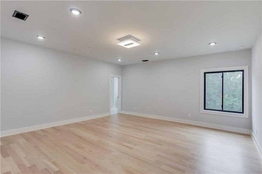 Spacious, unfurnished interior of a new home in , Atlanta (Image 90). Spacious, unfurnished interior of a new home in , Atlanta (Image 90).