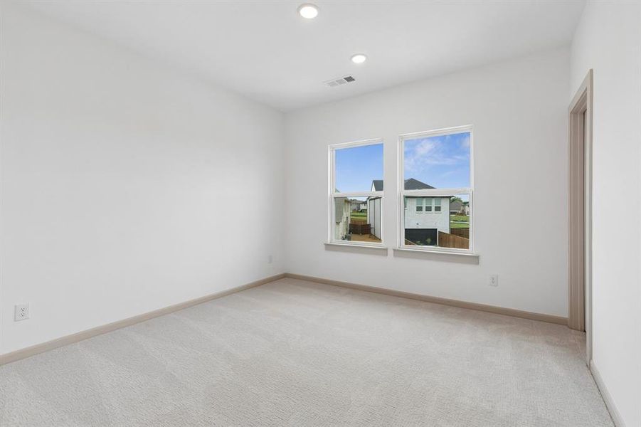 You'll find nicely sized secondary bedrooms in our Giselle floor plan.