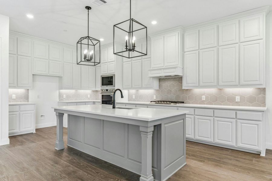 Representative furnished interior of a home built from the Hancock by Kindred Homes in Oak Creek Ranch, Waxahachie (Image 10).