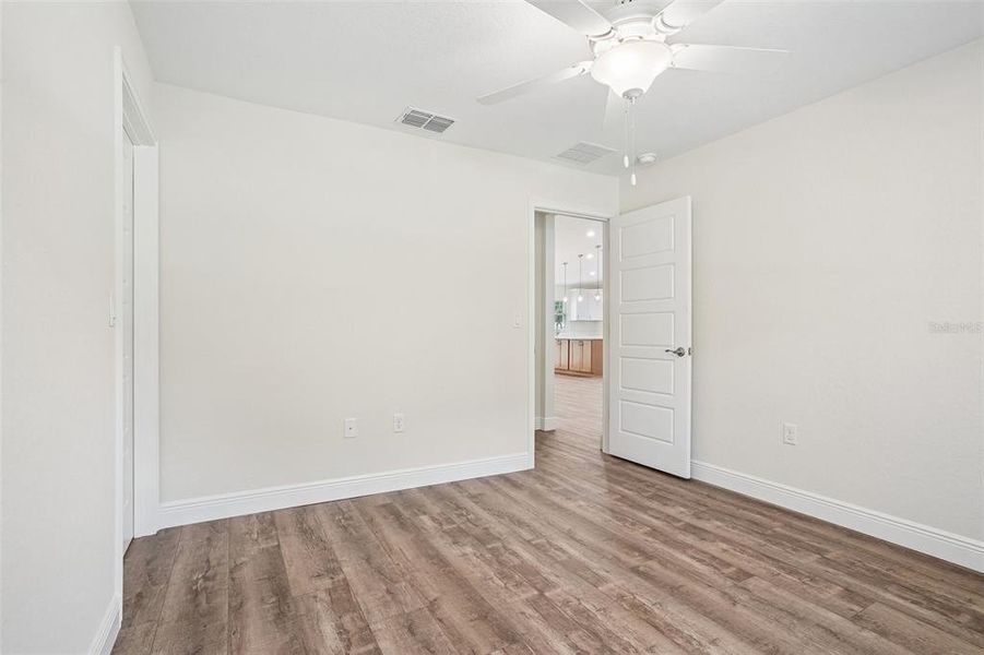 Spacious, unfurnished interior of a new home in , Dunnellon (Image 44).