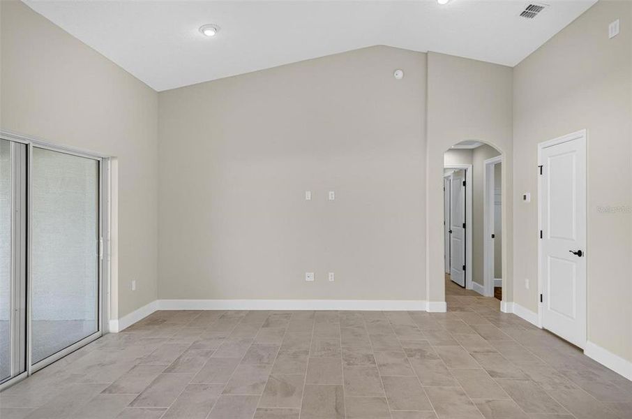 Spacious, unfurnished interior of a new home in , Palm Coast (Image 30).