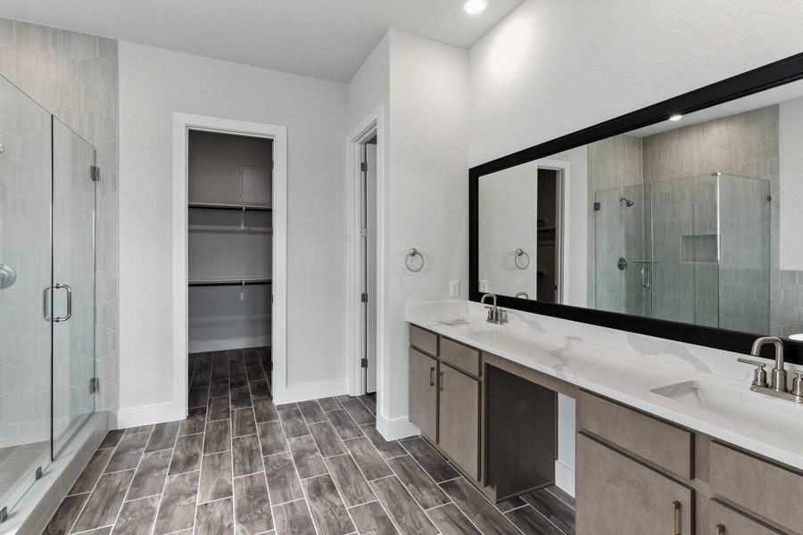 Furnished interior view inside a new home in Weltner Farms 60’s, New Braunfels (Image 12).