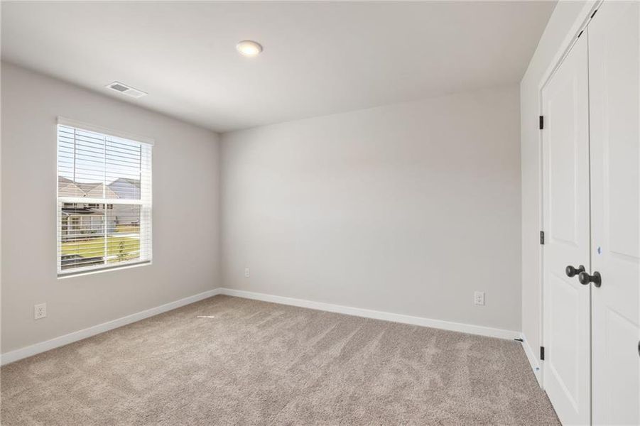 Spacious, unfurnished interior of a new home in Oak Grove Glen, Snellville (Image 27). Spacious, unfurnished interior of a new home in Oak Grove Glen, Snellville (Image 27).
