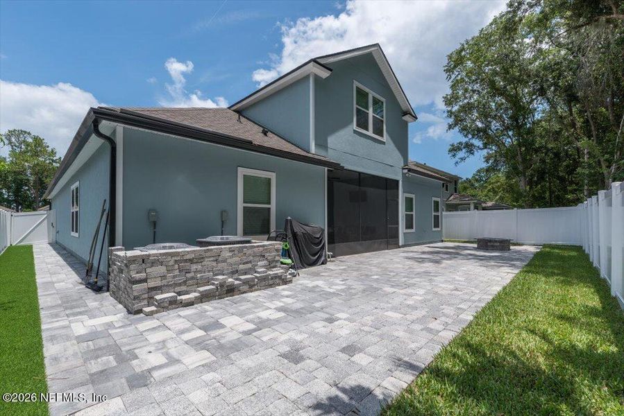 Exterior details and patio area of a home in Pecan Ridge, Jacksonville (Image 24).