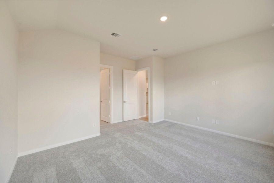 Spacious, unfurnished interior of a new home in Jubilee - Reserve Collection, Hockley (Image 15).