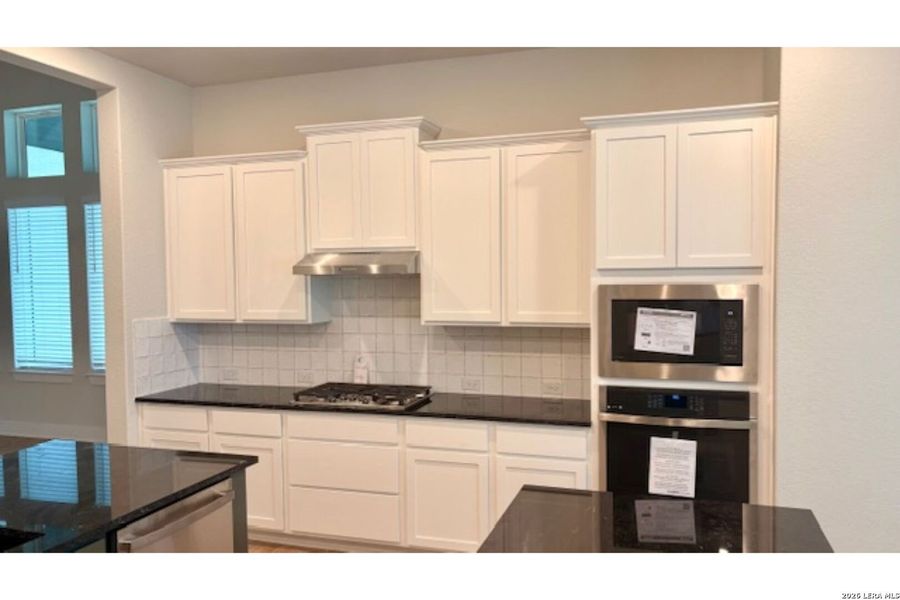 Furnished interior view inside a new home in Esperanza, Boerne (Image 8).