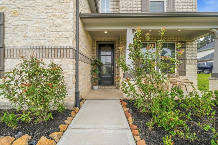 Exterior details and patio area of a home in , Magnolia (Image 24).