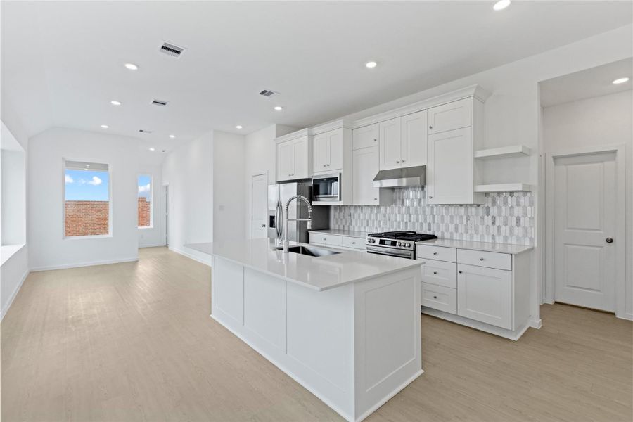 Furnished interior view inside a new home in Lago Mar: Bristol Collection, Texas City (Image 5).